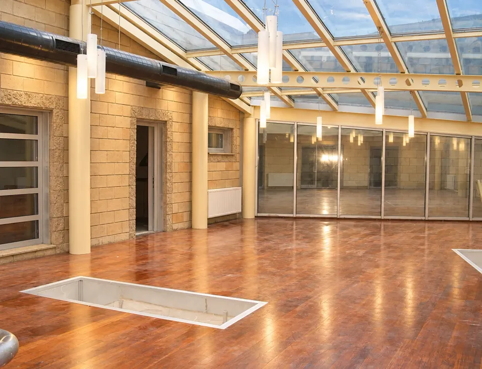 Güngen Denizcilik — ofis ve yönetim alanı · 1.600 m² görünümü 6