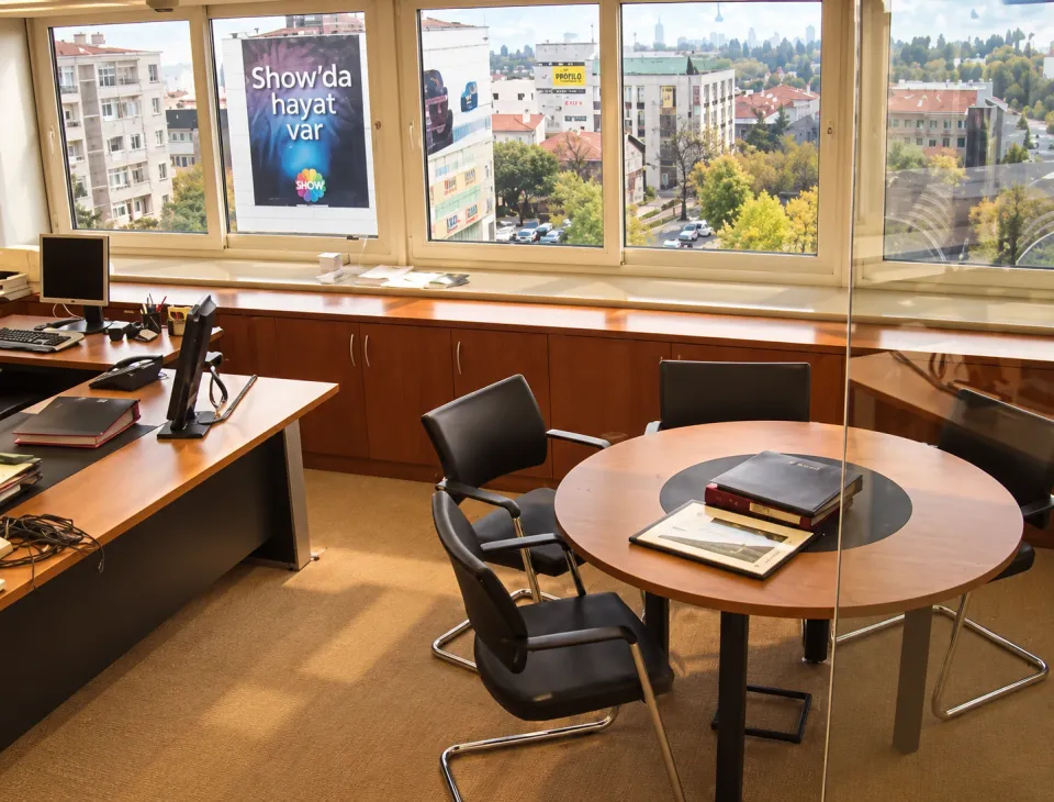 HELM Kimya — ofis tasarımı · 380 m² görünümü 1